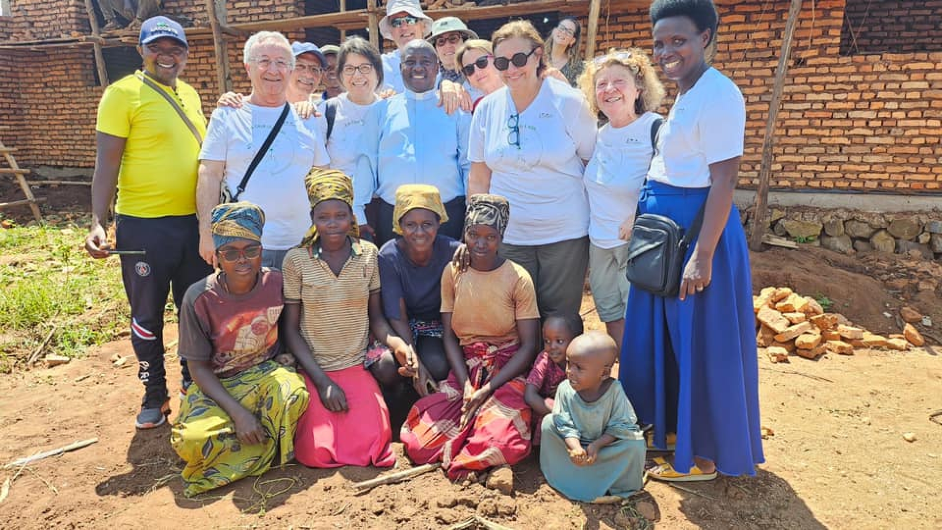 LA CASA DI LUCIA, UN VIAGGIO UMANITARIO DA PALERMO AL BURUNDI